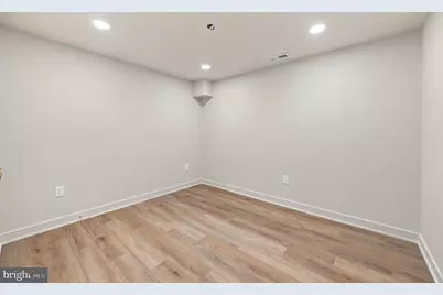 1718 Larkmeade Drive, Vienna, VA 22182 - Photo 47