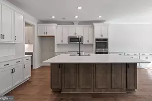 3708 Rocketts Rdg Dr, Sandy Hook, VA 23153 - Photo 7