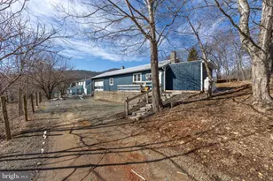 165 Brokenback Mountain Rd, Free Union, VA 22940 - Photo 15