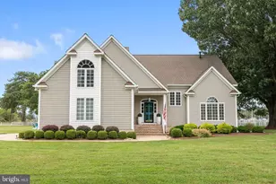 8097 Little England Rd, Hayes, VA 23072 - Photo 7