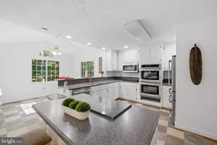 8267 Hanover Grove Blvd, Mechanicsville, VA 23111 - Photo 7