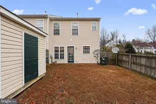 451 Hollybrook Ridge Ln, Richmond, VA 23223 - Photo 17