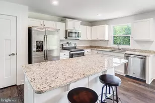6384 Brewery Ct, King George, VA 22485 - Photo 5