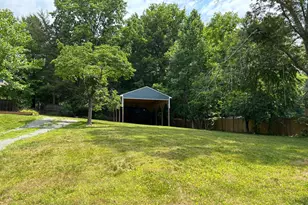 1346 N Lakeshore Dr, Louisa, VA 23093 - Photo 7