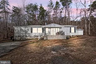 197 Holly Grove Ct, Bumpass, VA 23024 - Photo 1