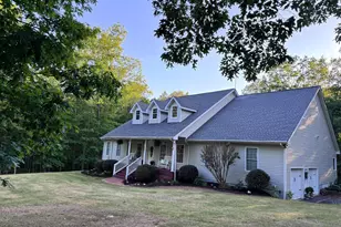 1803 Shenandoah Crossing Dr, Gordonsville, VA 22942 - Photo 3
