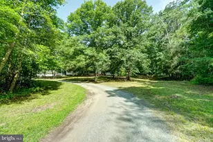 5275 New Line Rd, Gum Spring, VA 23065 - Photo 3
