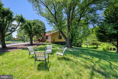 110 Patrick Henry Dr, Louisa, VA 23093 - Photo 9