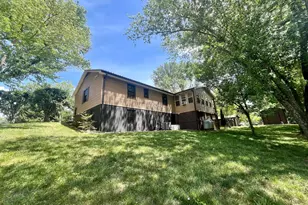 110 Patrick Henry Dr, Louisa, VA 23093 - Photo 5
