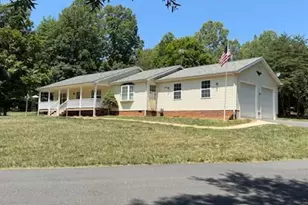 857 Tall Pines Dr, Mineral, VA 23117 - Photo 1