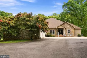 520 Oak Grove Dr, Mineral, VA 23117 - Photo 1