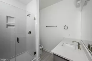 360 Lake Front Dr, Mineral, VA 23117 - Photo 5