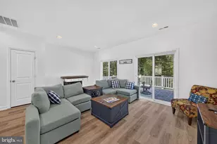 360 Lake Front Dr, Mineral, VA 23117 - Photo 31