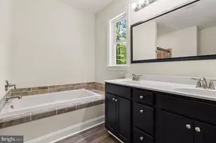 544 Noah's Landing Dr, Bumpass, VA 23024 - Photo 17