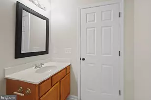 364 Lakeview Cir, Louisa, VA 23093 - Photo 13