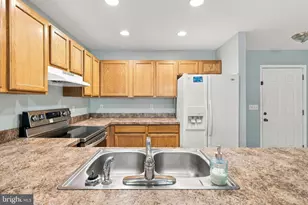 324 Lake Front Dr, Mineral, VA 23117 - Photo 25