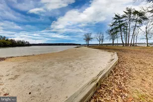 324 Lake Front Dr, Mineral, VA 23117 - Photo 7