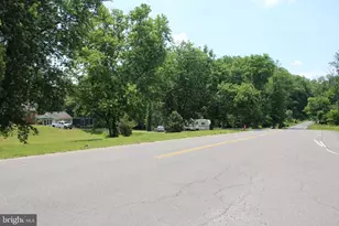 24118 Trailhead Dr, Aldie, VA 20105 - Photo 13