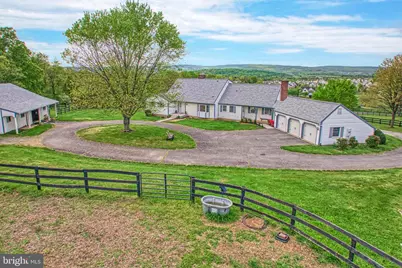 36181 Foxlore Farm Lane, Round Hill, VA 20141 - Photo 3