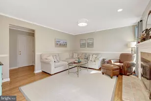 21039 Barcroft Way, Sterling, VA 20164 - Photo 25