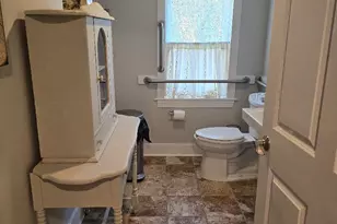 6 W Loudoun St, Round Hill, VA 20141 - Photo 13