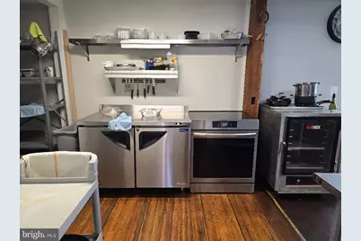 6 W Loudoun Street, Round Hill, VA 20141 - Photo 9