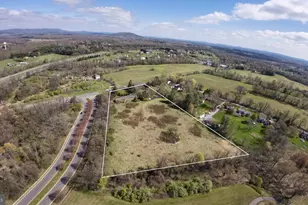 36169 Loudoun St, Round Hill, VA 20141 - Photo 3