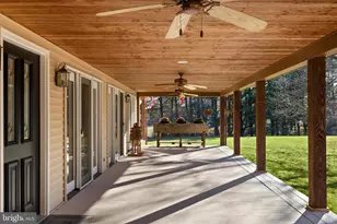 42024 Brightwood Ln, Leesburg, VA 20176 - Photo 9