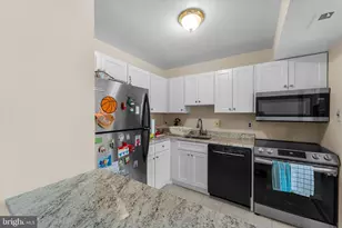 125 Clubhouse Dr SW, Leesburg, VA 20175 - Photo 11