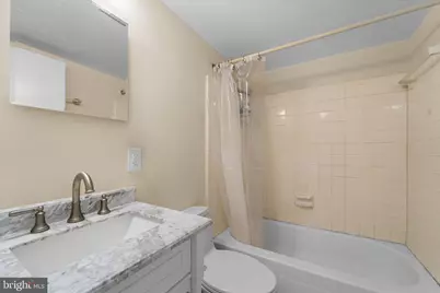 125 Clubhouse Drive SW #K-11, Leesburg, VA 20175 - Photo 5