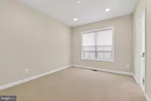 20624 Holyoke Dr, Ashburn, VA 20147 - Photo 19