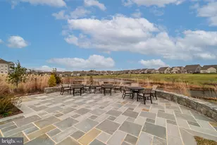 21630 Hawksbill High Cir, Sterling, VA 20164 - Photo 45