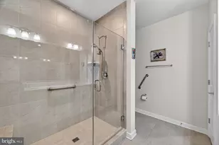 21630 Hawksbill High Cir, Sterling, VA 20164 - Photo 27