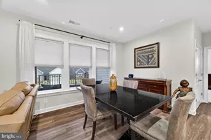 21630 Hawksbill High Cir, Sterling, VA 20164 - Photo 21