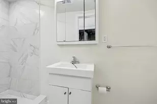 500 Giles Pl, Sterling, VA 20164 - Photo 17