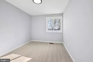 500 Giles Pl, Sterling, VA 20164 - Photo 33