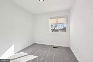 502 Giles Pl, Sterling, VA 20164 - Photo 37