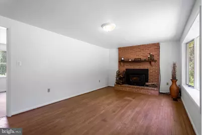 21087 Goldfinch Lane, Leesburg, VA 20175 - Photo 9