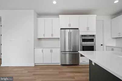 23359 Parkside Village Circle, Aldie, VA 20105 - Photo 9