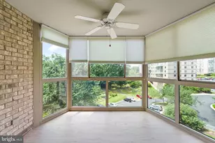 19385 Cypress Ridge Terrace, Leesburg, VA 20176 - Photo 13