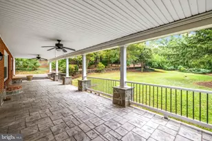 45545 Lakeside Dr, Sterling, VA 20165 - Photo 11