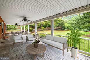 45545 Lakeside Dr, Sterling, VA 20165 - Photo 3