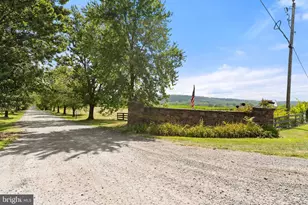 40332 Courtland Farm Ln, Aldie, VA 20105 - Photo 5