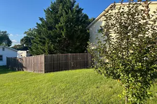 301 N Alder Ave, Sterling, VA 20164 - Photo 9