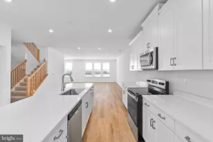 20873 Murry Fls Ter, Ashburn, VA 20147 - Photo 13