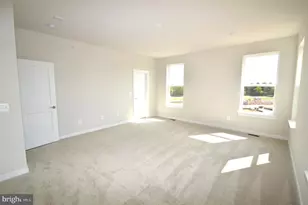 43795 Middleway Ter, Ashburn, VA 20147 - Photo 37