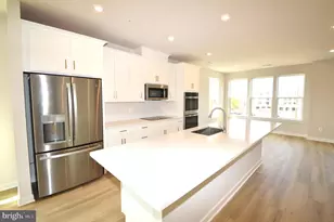 43795 Middleway Ter, Ashburn, VA 20147 - Photo 17