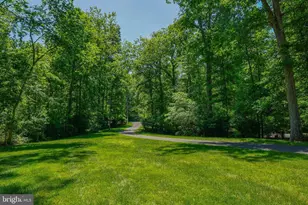 116 Lake Dr, Sterling, VA 20164 - Photo 3