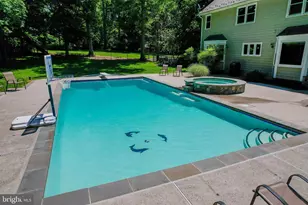 116 Lake Dr, Sterling, VA 20164 - Photo 51