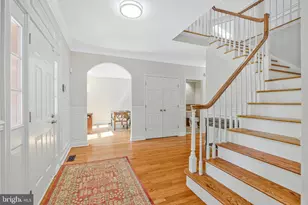 116 Lake Dr, Sterling, VA 20164 - Photo 7